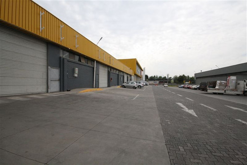 Bodega Con Oficina En Parque Industrial De Américo Vespucio