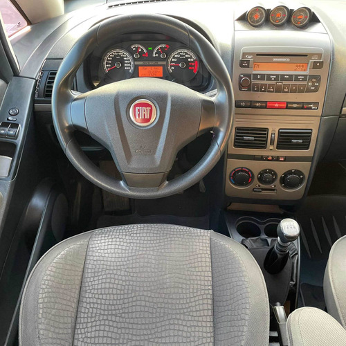 Imagen 15 de 18 de Fiat Idea 2012 1.6 Adventure 115cv
