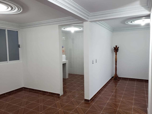 Imagen 5 de 14 de -frente Fracc. Santa Elena, Panotla, Vendo Casa Nueva, $975,000.00