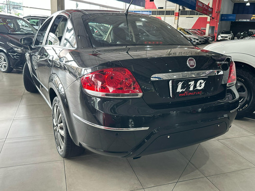Fiat Linea 1.8 16v Absolute Flex Dualogic 4p