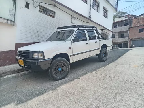 Mazda B2600 2.6 B2600