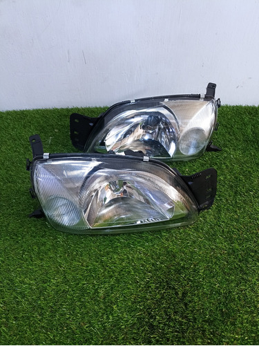 Faros Ford Fiesta Balita 2000-2004