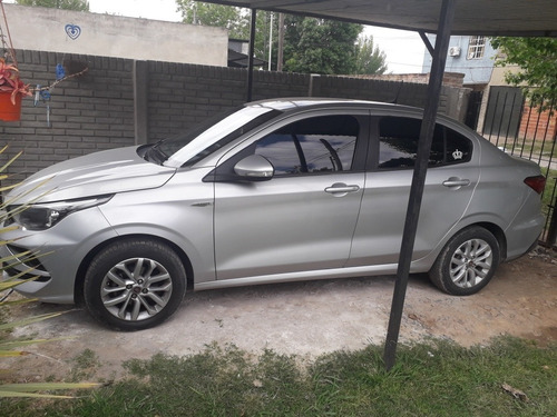 Imagen 2 de 16 de Fiat Cronos 2018 1.3 Gse Drive Pack Conectividad