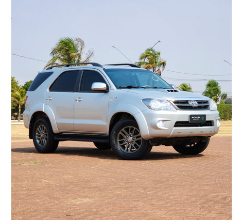 Toyota Hilux SW4 3.0 SRV 4X4 16V TURBO INTERCOOLER DIESEL 4P AUTOMÁTICO