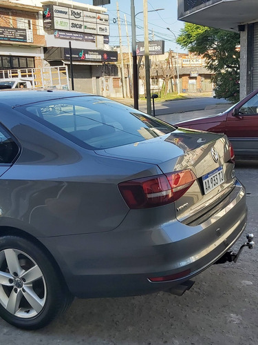 Imagen 3 de 15 de Volkswagen Vento 1.4 Comfortline 150cv Dsg 2017