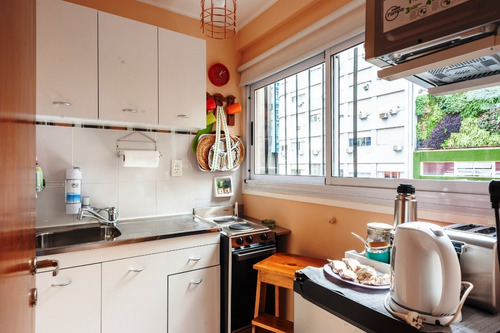 Imagen 18 de 30 de Departamento De 1 Ambiente - Con Balcón En Buenos Aires Centro - Av. Corrientes Y Casi Florida - A Metros De Subterráneo - Cerca De Obelisco - Alquiler Para Turismo Por Día Para 2 Personas