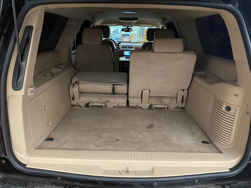 Imagen 15 de 15 de Chevrolet Suburban Lt 4x4 2013