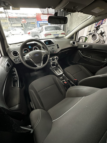Ford Fiesta 1.6 SE HATCH 16V FLEX 4P POWERSHIFT