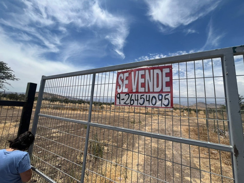 Sitio En Venta Cerrado Con Luz Y Container