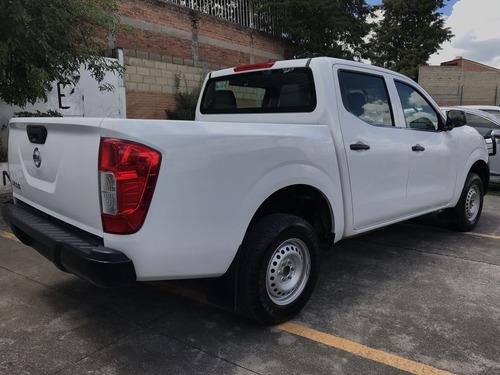 Imagen 8 de 15 de Nissan Np300 Doble Cabina 2020 2.5 S Mt