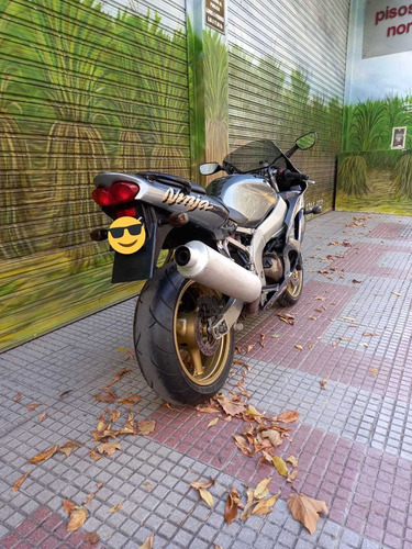 Kawasaki Zx6r