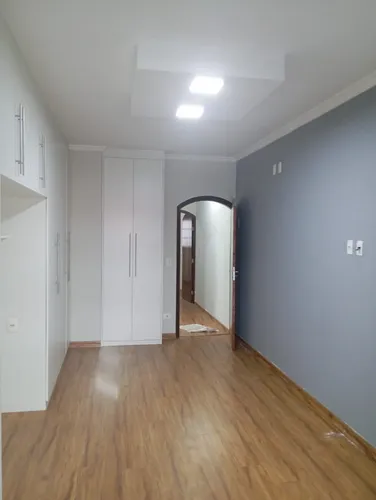 Casa Sobrado Com 02 Dormitórios, Lavabo E Móveis Planejados