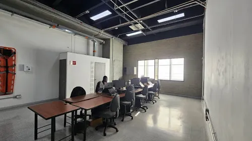 Oficinas En Arriendo San Fernando 643-8292281