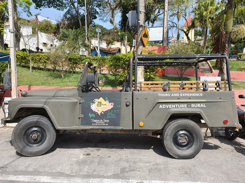 Jeep Willys Overland - Cachorro Louco 4x4 1966