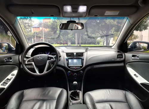Hyundai Accent 1.6l 4 p