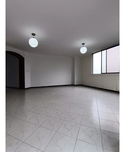 Vendo Apartamento En Edificio Portal De Vizcaya