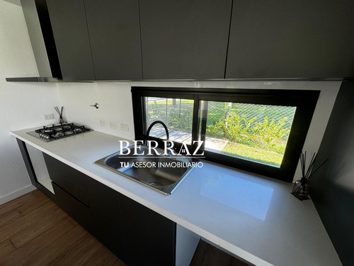 Casa Venta 4 Dormitorios Barrio Santo Tomás Lote De 450 M2 Pilar