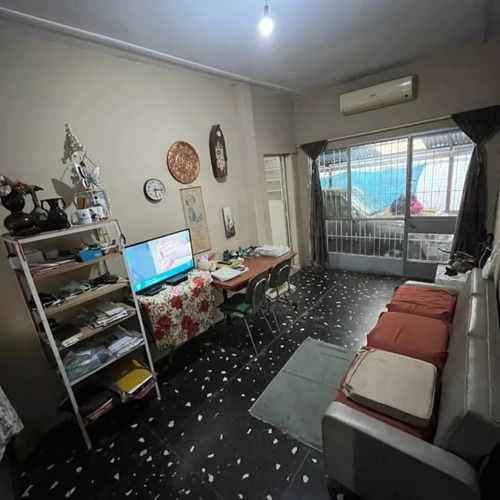Vendo 2 Casas En Un Padrón De 400m2, Al Frente Jardín, En Una Planta 5 Dorm, 3 Baños, Entrada Para Autos 5. Malvin Sur Usd 280.000 Dolares