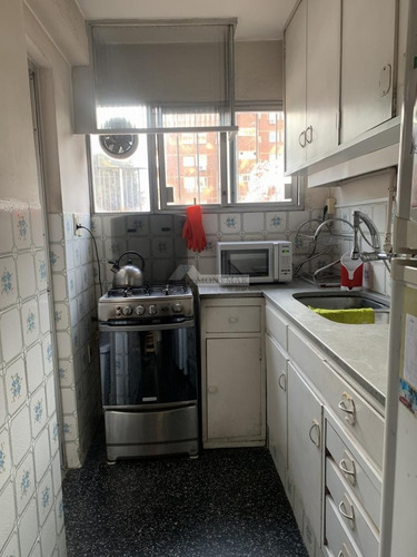 Imagen 9 de 10 de Apartamento Pocitos Venta 2 Dormitorios Cavia Y Libertad Con Garaje Y Box!!!