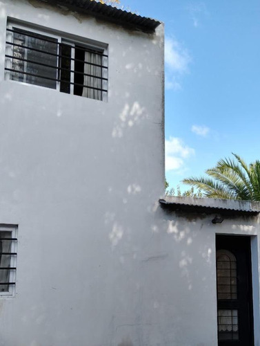 Casa En Venta - 3 Dormitorios 2 Baños - Cochera - 450mts2 - Ringuelet
