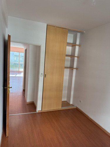 Piso 4 Ambientes Con Cochera, Dependencia De Servicio, Suite