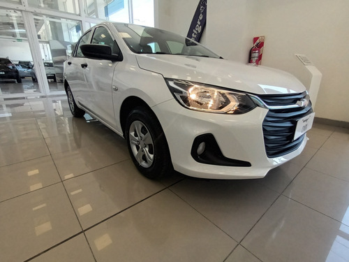 Imagen 5 de 23 de Chevrolet Onix Plus 1.2 Ls Mr