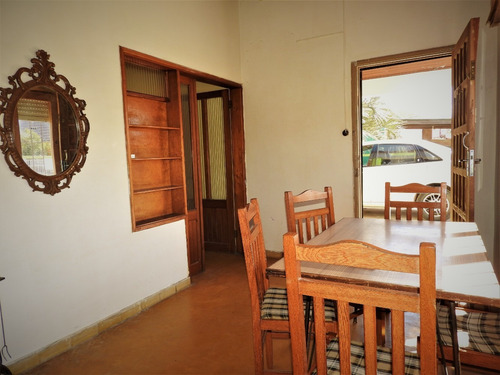 Imagen 5 de 14 de Casa De 7 Ambientes Y 2 Baños