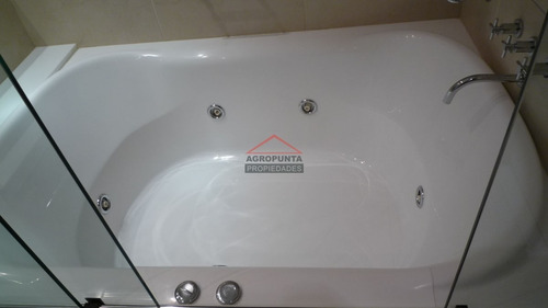 Apartamento En Brava, 3 Dormitorios *- Ref: 1291