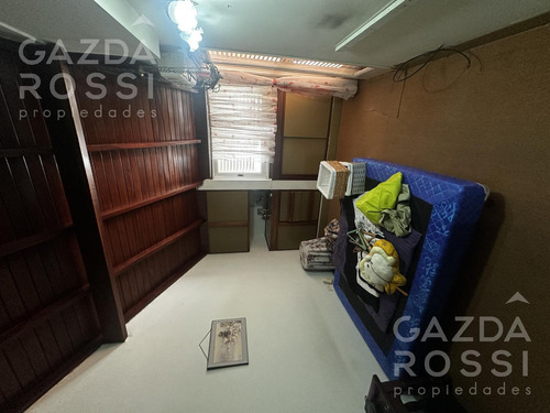 Casa En Venta En Adrogue