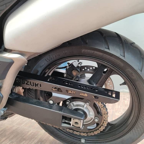 Tapa Cadena Suzuki Vstrom Dl 1000 Y Dl 650