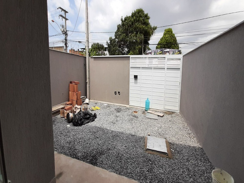 Imagem 2 de 11 de Casa Linear Com Quintal Próxima A Lagoa De Iriry. - 963 - 70180111