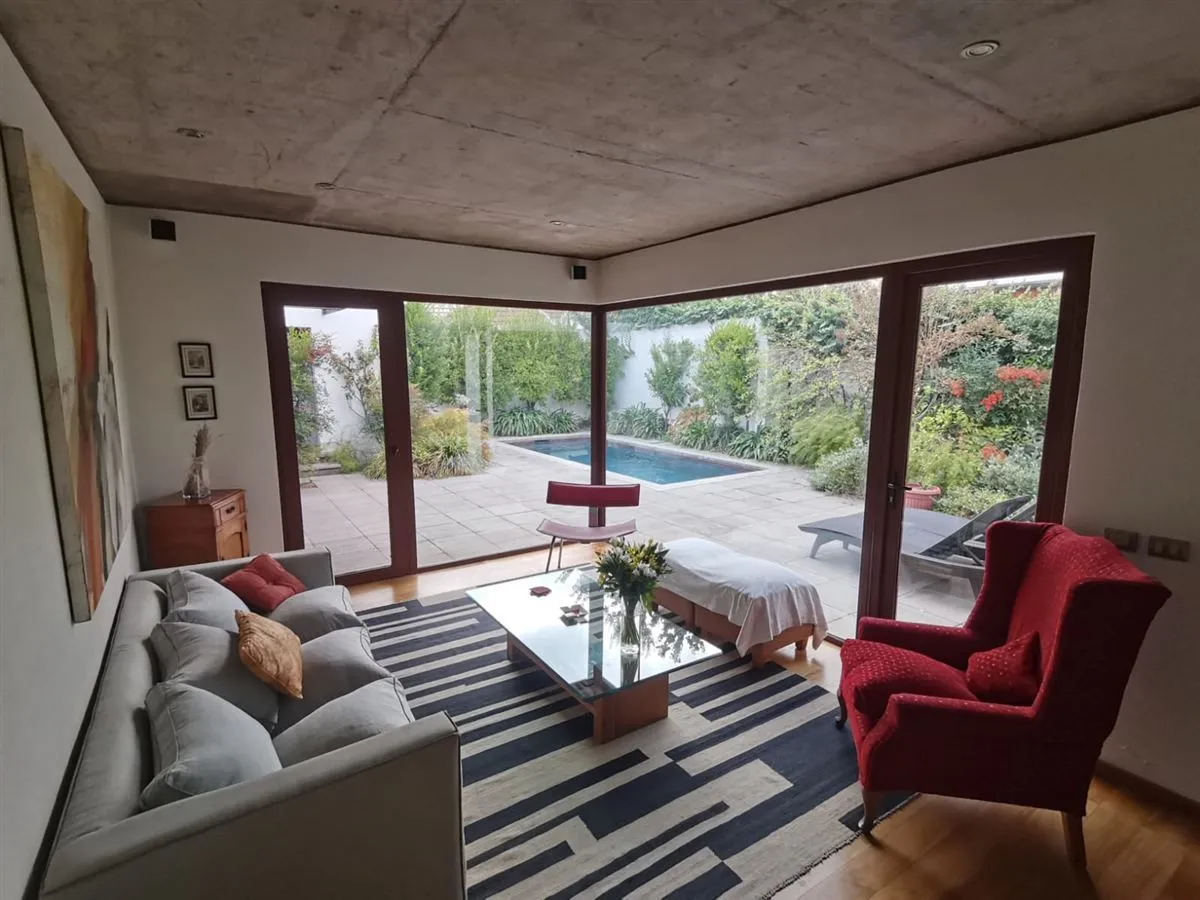 Imagen 3 de 15 de Casa En Arriendo De 4 Dorm. En Las Condes