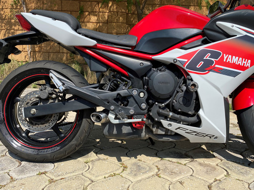 Yamaha Fz6r 2014