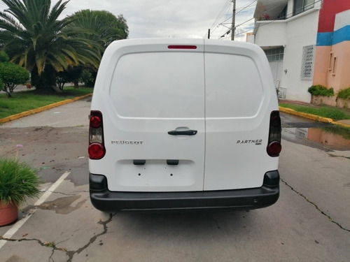 Imagen 5 de 15 de Peugeot Partner 2017 1.6 Hdi Maxi Mt
