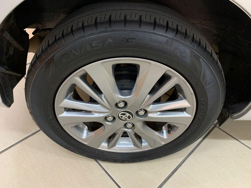 Imagem 4 de 13 de Toyota Yaris 1.3 Xl Cvt (flex)
