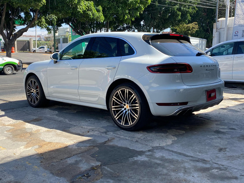 Porsche Macan 3.6 Turbo At