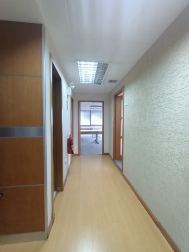 Oficinas En Avenida Bolivar, Valencia. Cc Camoruco. (soscap-03)