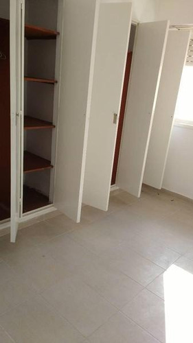 Imagen 6 de 9 de Atípico Departamento 2 Ambientes, Gran Patio Propio.