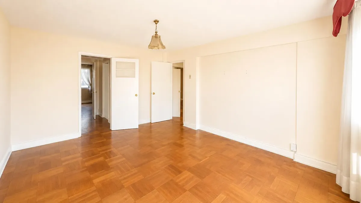 Imagen 5 de 16 de Se Vende Amplio Departamento Plaza Victoria Valparaiso
