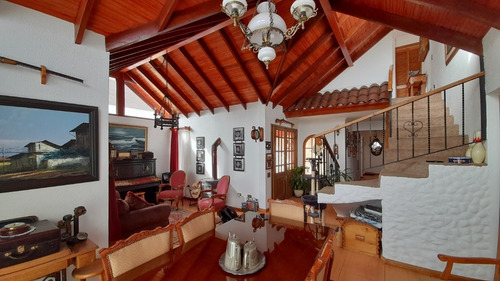 Excelente Casa La Herradura Oriente