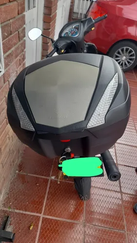 Modelo 2022, Único Dueño. Papeles Al Día, 9400 Km, Con Baul