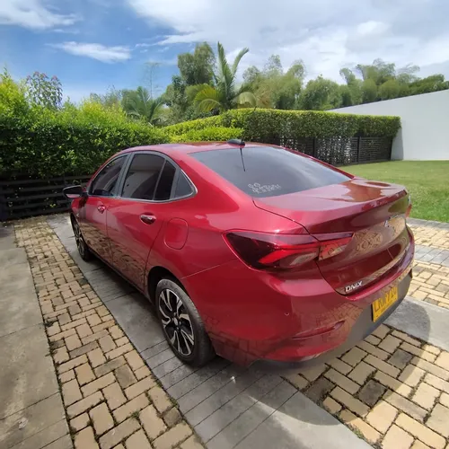 Chevrolet Onix 1.0T Premier Sedan At