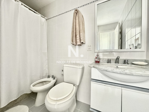 Venta Apartamento 3 Dormitorios. Playa Mansa, Punta Del Este.