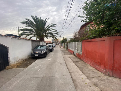 Casa En Venta De 3 Dorm. En Macul