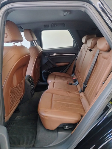 Audi Q5 2.0 L Security