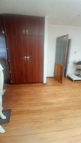 Estupendo Taller Confección O Comoda Casa Particular