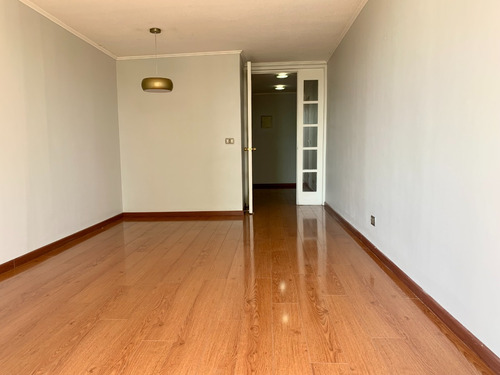Cómodo/ Luminoso/ Impecable/ Ricardo Lyon/ 80m2