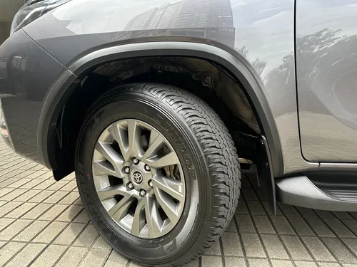 Toyota Fortuner 2.4 Diésel Srv 4X2