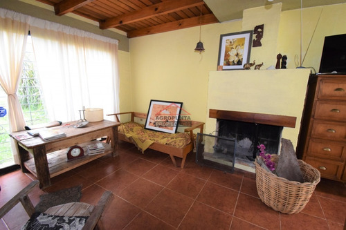 Casa En Mansa, 3 Dormitorios *- Ref: 3899