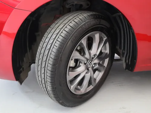 Mazda 2 Touring Sdn 1.5 At